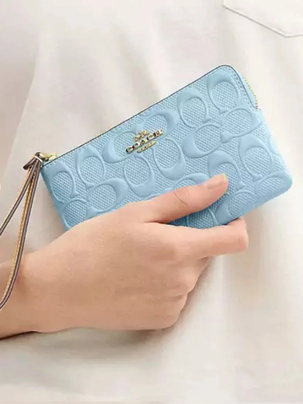 COACH Embossed Signature Wristlet in Light Blue nwt